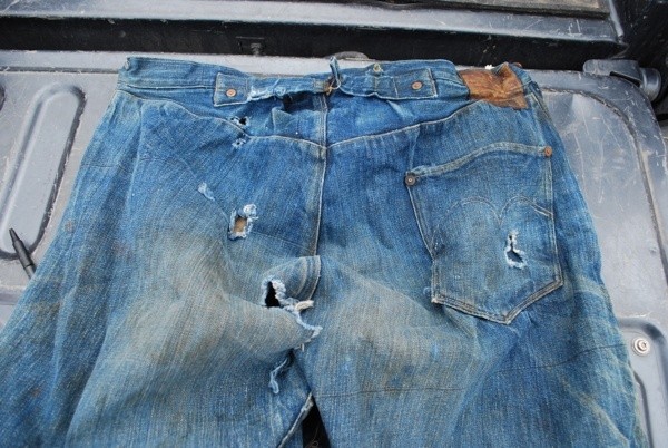 levi's one pocket jeans