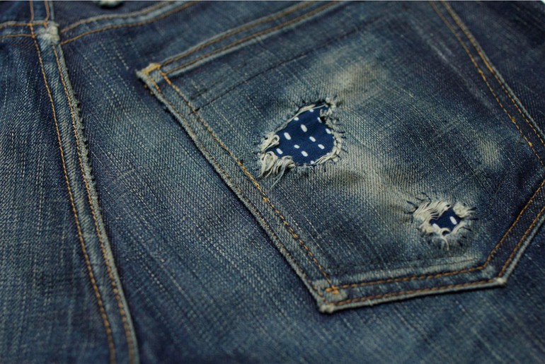 How to Fix a Ripped Jeans Back Pocket in 5 Steps