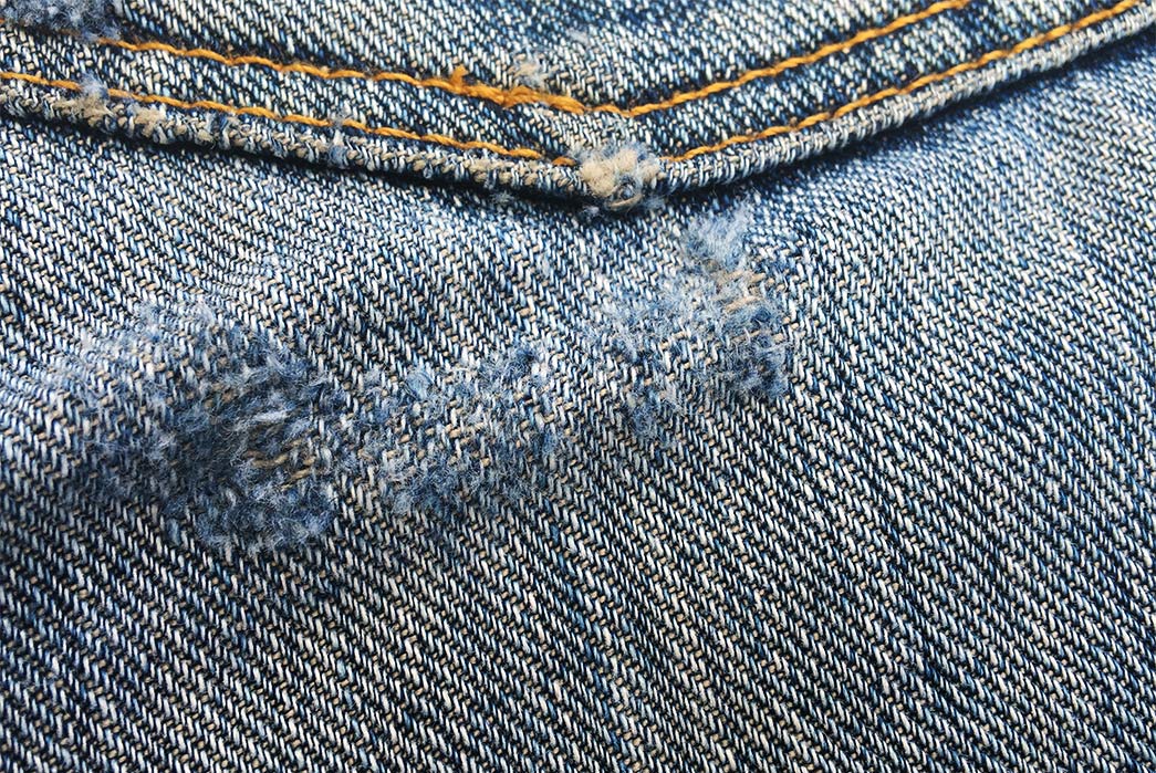 Fade Friday - Pure Blue Japan xx-011 (1 Year, 6 Months, 1 Wash, 3 Soaks)