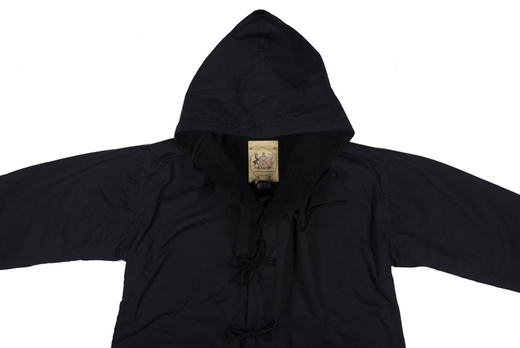 monitaly-vancloth-reversible-field-shell-jackets-black-front-close-up