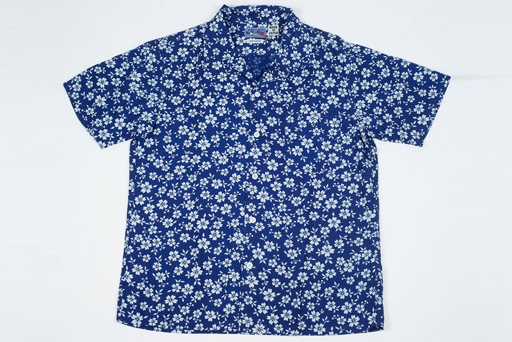Blue Blue Japan Short Sleeve Bassen Indigo-Dyed Blooming Sakura Print Shirt