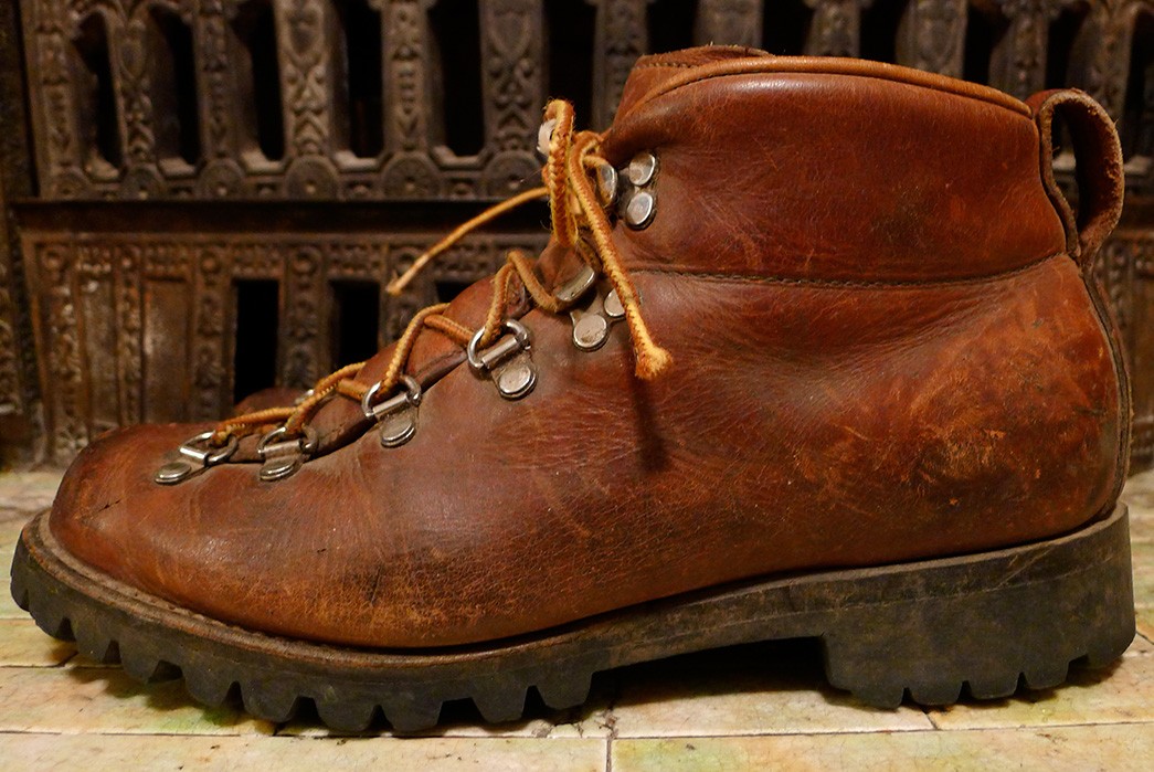 danner hiking boots