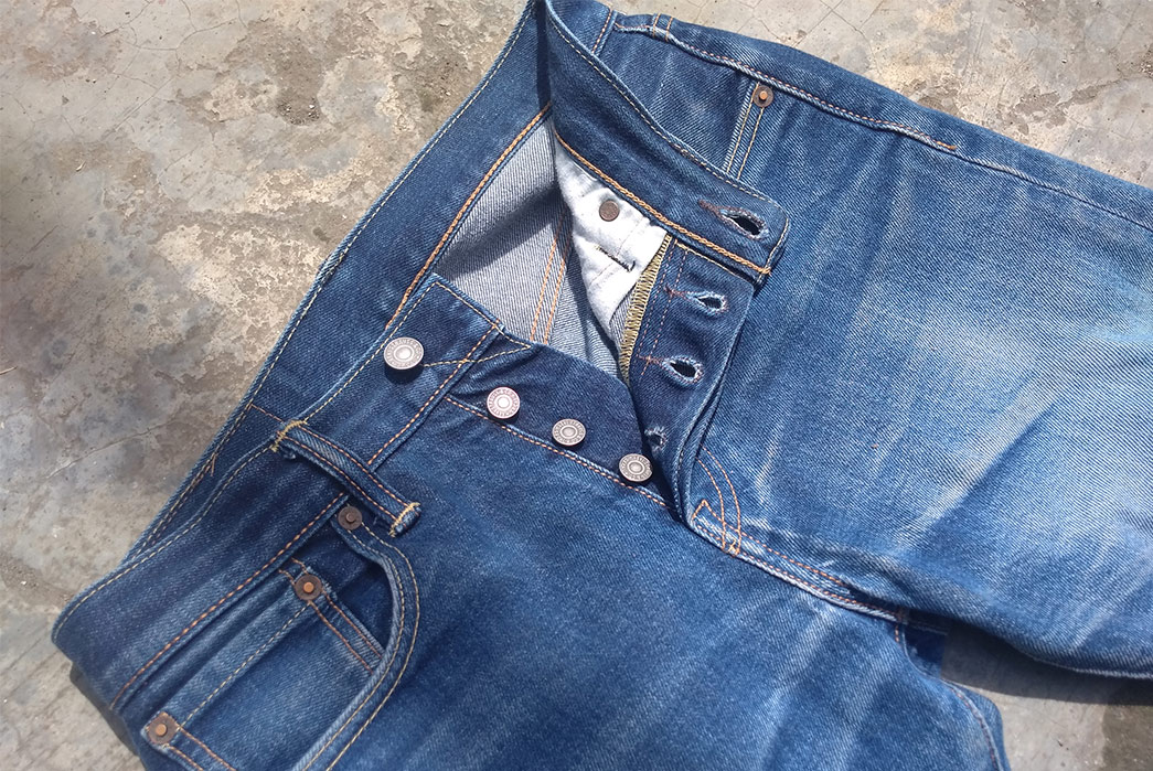 Levi's 501T (1 Year, 15 Washes, 3 Soaks) - Fade of the Day