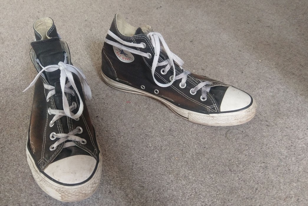 how to wash black converse
