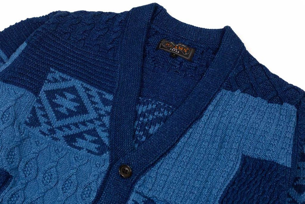 Ow Patch Cardigan in blue