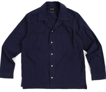 Howlin'-Sleezy-Shirt-Is-Sewn-Up-From-Japanese-Chambray-front